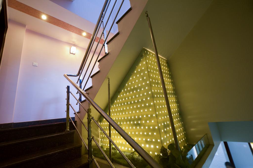 Hotel Central Residency Varanasi Exterior foto