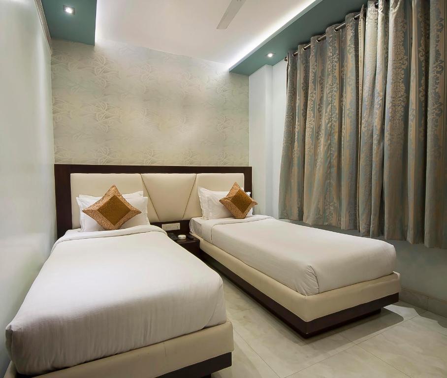 Hotel Central Residency Varanasi Habitación foto