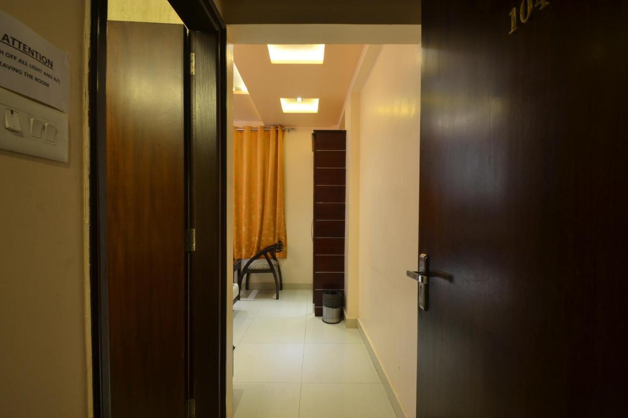 Hotel Central Residency Varanasi Exterior foto